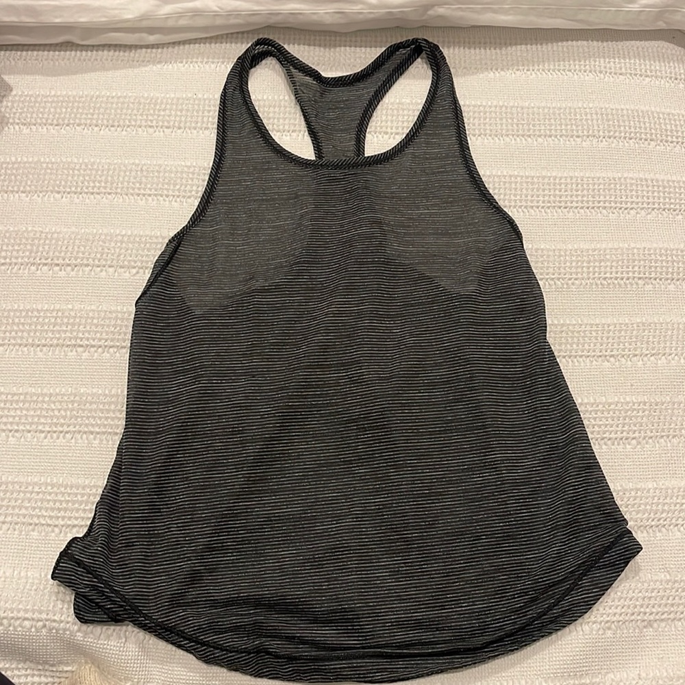 Lululemon tank top size 6